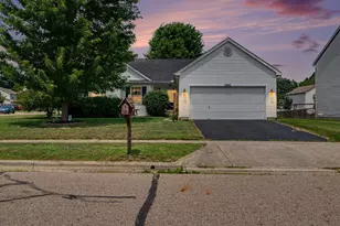 296 Isaac Tharp St, Pataskala, OH 43062 - Photo 2