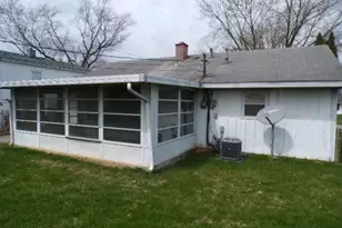 1067 Gilcrest Ave, Columbus, OH 43207 - Photo 4