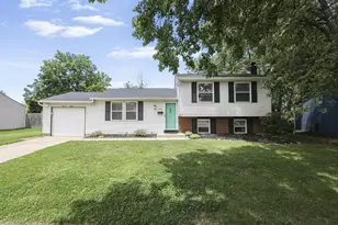 1690 Americana Ct, Columbus, OH 43229 - Photo 2