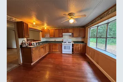 510 Marietta Street, Sarahsville, OH 43779 - Photo 16
