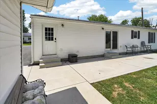41 Lincoln St, Bloomingburg, OH 43106 - Photo 8