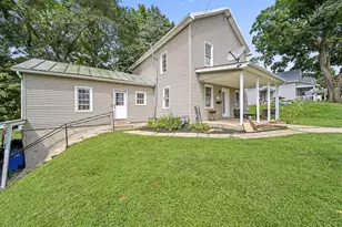 129 S Cherry St, Mount Gilead, OH 43338 - Photo 2