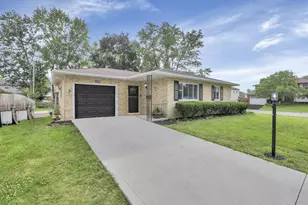 1695 Rocky Pine Loop N, Columbus, OH 43229 - Photo 4