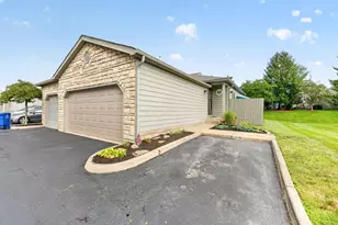 4036 Blendon Way Dr, Columbus, OH 43230 - Photo 6
