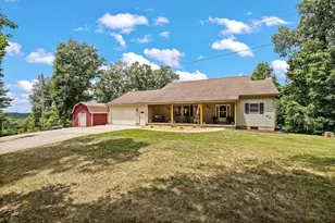 10446 Rich Hollow Rd SW, Lancaster, OH 43130 - Photo 2