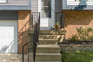 4375 Shirlene Dr, Grove City, OH 43123 - Photo 6