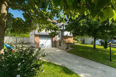 4375 Shirlene Drive, Grove City, OH 43123 - Photo 2