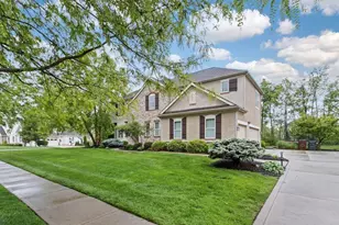 8901 Creighton Dr, Powell, OH 43065 - Photo 2