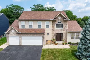 102 Yukon Dr, Commercial Point, OH 43116 - Photo 2