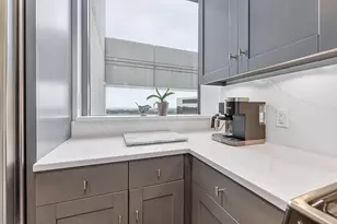 1 Miranova Pl, Columbus, OH 43215 - Photo 6