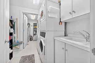 1 Miranova Pl, Columbus, OH 43215 - Photo 38