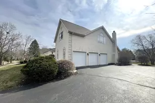 4823 Vista Ridge Dr, Dublin, OH 43017 - Photo 2