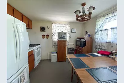 735 Maurine Drive, Columbus, OH 43228 - Photo 6
