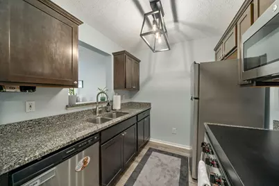4043 Parkcove Drive #19A, Columbus, OH 43230 - Photo 8