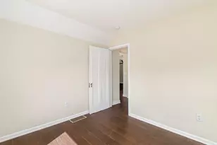 845 Sunbury Rd, Columbus, OH 43219 - Photo 14