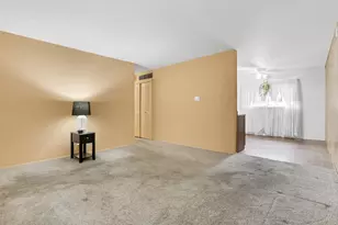 3882 Glenfield Rd, Columbus, OH 43232 - Photo 8