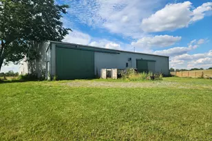1305 County Rd 5 N, Zanesfield, OH 43360 - Photo 8