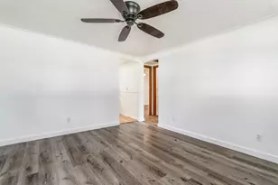 6028 Radekin Rd, Columbus, OH 43232 - Photo 6