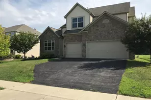 2178 Alum Crossing Dr, Lewis Center, OH 43035 - Photo 2