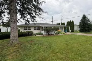 211 Walden Rd, Heath, OH 43056 - Photo 2