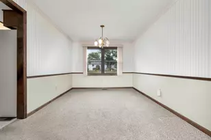 110 N Heatherhill Dr, Bellefontaine, OH 43311 - Photo 8