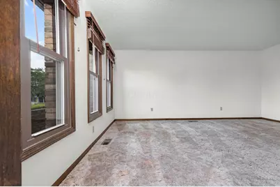 110 N Heatherhill Drive, Bellefontaine, OH 43311 - Photo 4