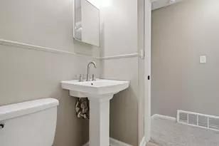 2331 Dunning Ct, Columbus, OH 43219 - Photo 24