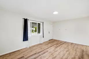 3244 Karl Rd, Columbus, OH 43224 - Photo 6