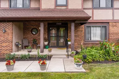 10233 N Crosset Hill Drive, Pickerington, OH 43147 - Photo 2