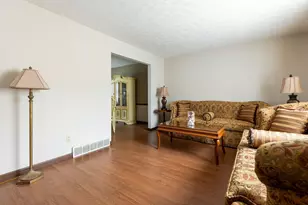 10233 N Crosset Hill Dr, Pickerington, OH 43147 - Photo 6