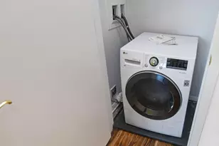 1620 E Broad St, Columbus, OH 43203 - Photo 14