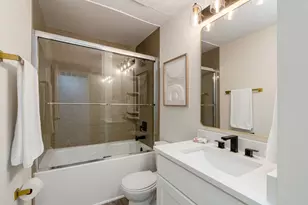 2151 Firestone St, Columbus, OH 43228 - Photo 6