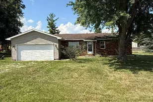 5062 Ashville Rd, Ashville, OH 43103 - Photo 2