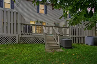 2513 Hyacinth Ln, Columbus, OH 43235 - Photo 2