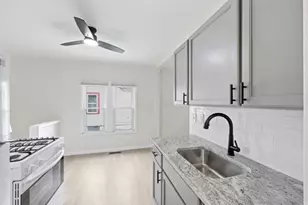 2487 Azelda St, Columbus, OH 43211 - Photo 12