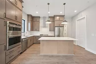 2867 Kobuk Dr, Columbus, OH 43228 - Photo 6
