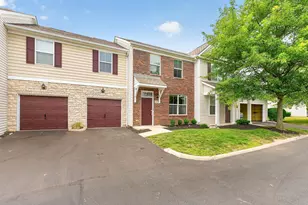 4369 Club Trail Ln, Grove City, OH 43123 - Photo 2