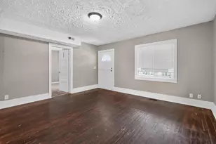 424 Emmit Ave, Columbus, OH 43228 - Photo 4