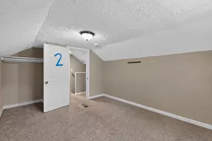424 Emmit Ave, Columbus, OH 43228 - Photo 14
