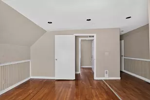2388 Vendome Dr S, Columbus, OH 43219 - Photo 14