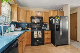 5569 Sullivant Ave, Galloway, OH 43119 - Photo 10