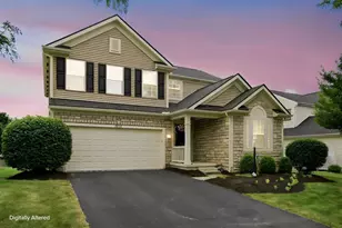 7637 Elgin Trail Dr, Blacklick, OH 43004 - Photo 2
