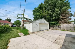 1736 E Frankfort St, Columbus, OH 43206 - Photo 46