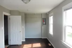 2059 Sale Rd, Columbus, OH 43224 - Photo 4