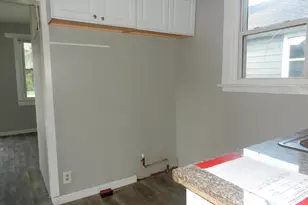 2059 Sale Rd, Columbus, OH 43224 - Photo 8