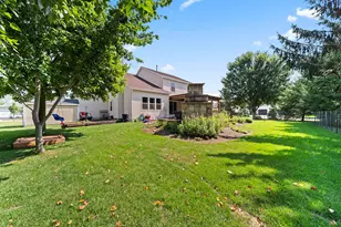 1977 Twin Flower Cir, Grove City, OH 43123 - Photo 46