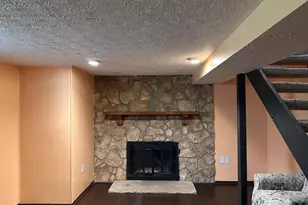 2295 Laurelwood Dr, Columbus, OH 43229 - Photo 14