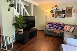 2295 Laurelwood Dr, Columbus, OH 43229 - Photo 2