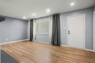 2698 Eugene Ave, Grove City, OH 43123 - Photo 6