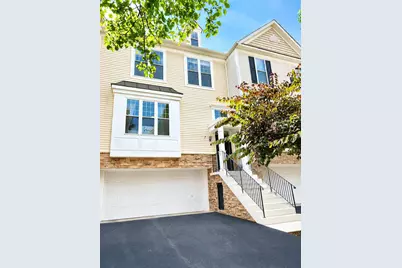 341 Hanton Way, Columbus, OH 43213 - Photo 1
